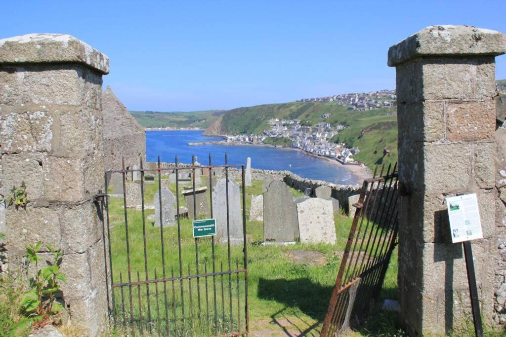 Bellevue Holiday Cottage Gardenstown Exterior photo